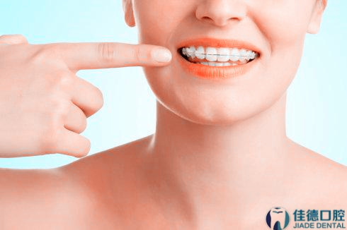 导致牙周炎的因素有哪些？